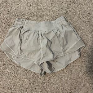 lulu lemon hotty hot shorts